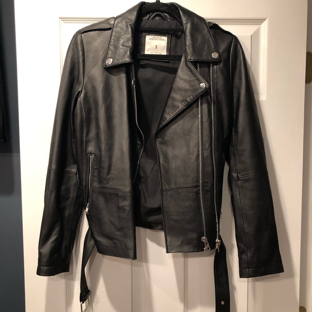 Zara genuine leather jacket size Small